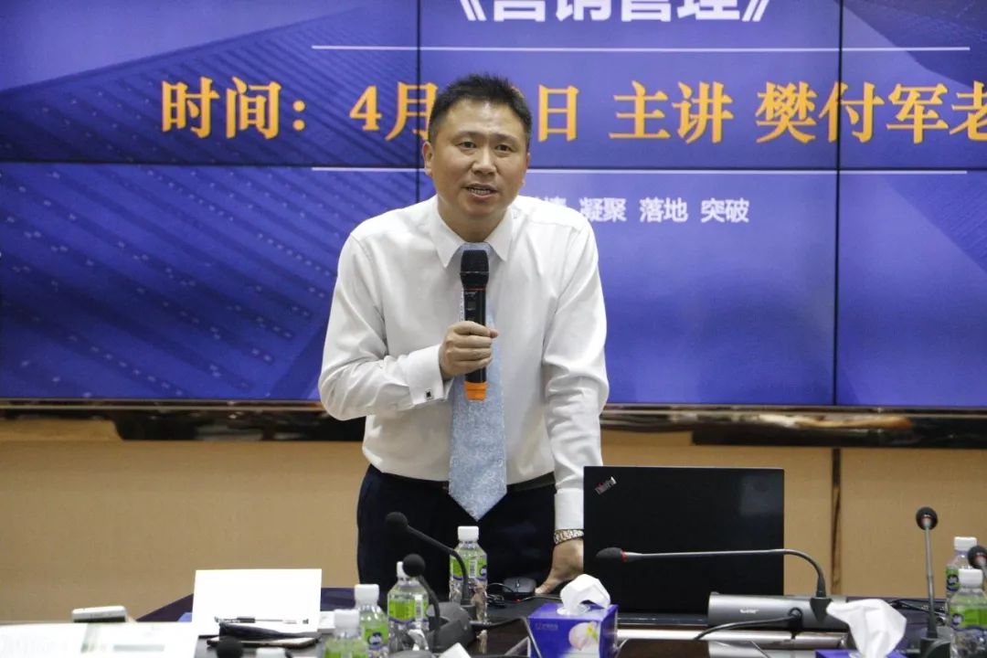 齊心創(chuàng)佳績 奮進(jìn)新時(shí)代！海天電子二十周年慶典活動(dòng)圓滿落幕 ! !